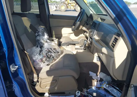 2009 Jeep Liberty Sport из США, поврежденный, VIN 1J8GN28K29W547596